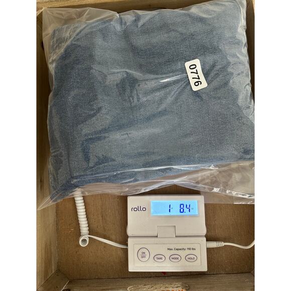 American Eagle Stretch Mom Jean Solid Blue Stretch Denim Size 18 Regular - Picture 12 of 12